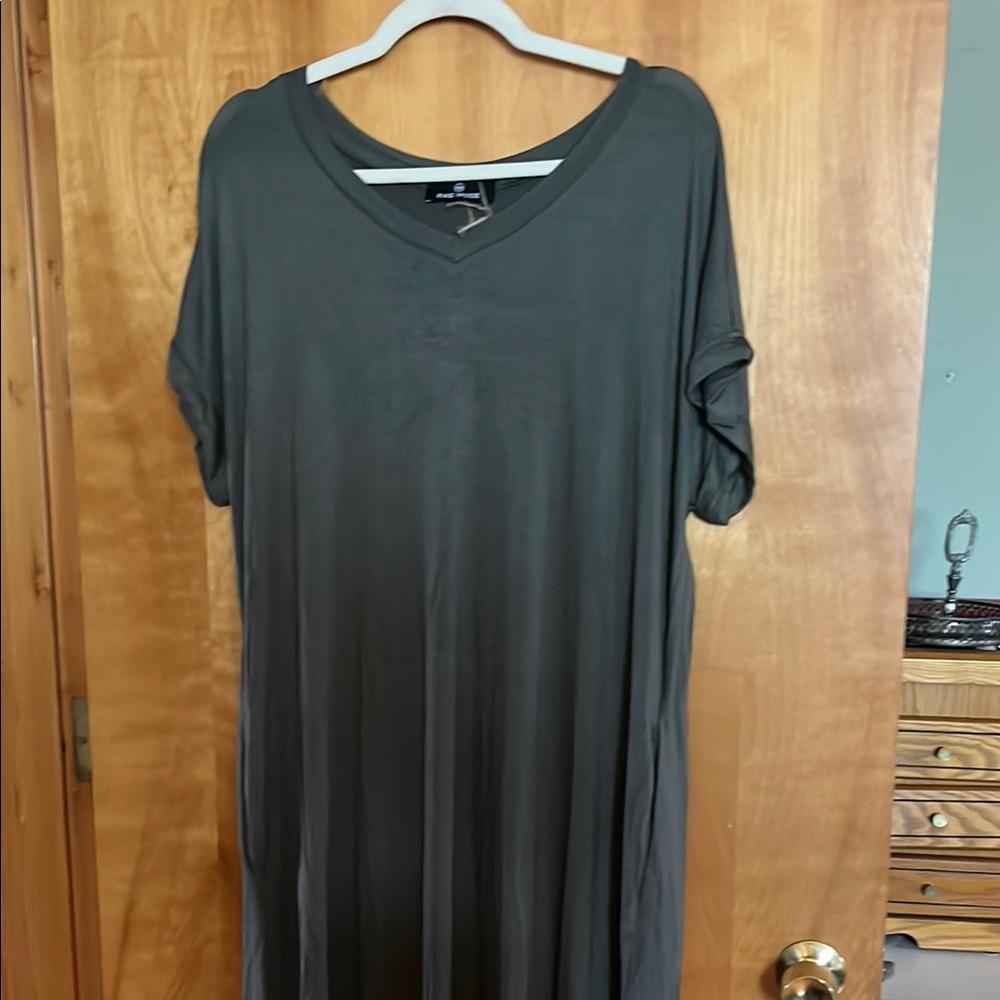 Women's Gray V-Neck Top